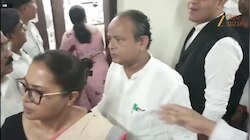 हमारे लोगों को जान-बूझकर अंदर नहीं जाने दिया गया, परिमल नाथवानी केस में कांग्रेस का आरोप