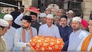 ख्वाजा साहब की दरगाह पर BJP की हाजिरी, मोदी सरकार के 12 साल पूरे होने पर चढ़ाई चादर