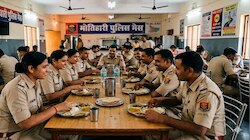 मोतिहारी के अब हर थाने में खुलेगा मेस, पुलिसकर्मियों को खाना बनाने के झंझट से मिलेगी