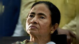 गिरने वाला है TMC का एक और विकेट? मोदी सरकार के इस मंत्री से मिले सांसद