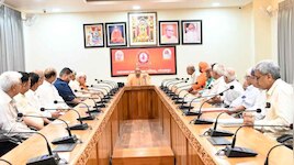 योगी का विजन 2032, AI, साइबर और स्पेस साइंस से लैस होंगे पूर्वांचल के युवा