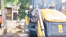 मुरादाबाद से मेरठ तक हलचल; मजार ध्वस्त, मस्जिद के मांगे गए दस्वावेज 