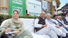 'अमरनाथ यात्रियों के साथ मेहमानों जैसा करें व्यवहार;' PDP चीफ महबूबा मुफ्ती की खास अ