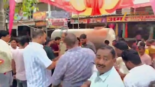 जय श्री बोलो, तभी मिलेगी पूरी-सब्जी का प्रसाद,  मुस्लिम शख्स से जबरन जय श्रीराम बुलवाने का वीडियो वायरल