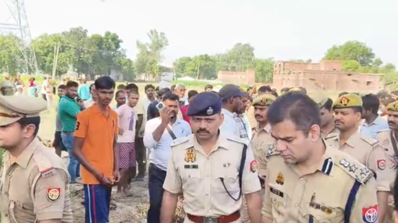 prayagraj triple murder kukurkatwa village meja family killed | प्रयागराज में ट्रिपल मर्डर से सनसनी, एक ही परिवार के 3 लोगों की बेरहमी से हत्या | Hindi News, प्रयागराज