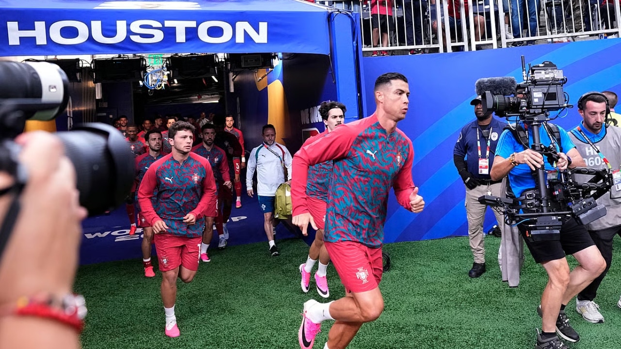 Portugal Vs DR Congo Live Score: कांगो के खिलाफ पुर्तगाल 1-0 से आगे, 6 वर्ल्ड कप खेलने वाले दूसरे खिलाड़ी बने क्रिस्टियानो रोनाल्डो