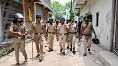 नालंदा में बवाल: नगरनौसा में डिग्री कॉलेज की मांग को लेकर उग्र हुआ प्रदर्शन