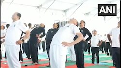 योग दिवस पर बनबसा में सीएम धामी ने किया सामूहिक योग, प्रदेशवासियों को दिया फिटनेस मंत्र