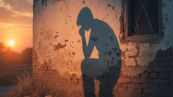 40 की चाची, 17 का भतीजा...नाबालिग संग जबरन बनाया अवैध संबंध, चौंका देगा ये मामला