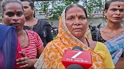 सरकार से मिली जमीन भी भू-माफिया ने हड़प ली, अब दर-दर की ठोकरें खा रही बुजुर्ग महिला