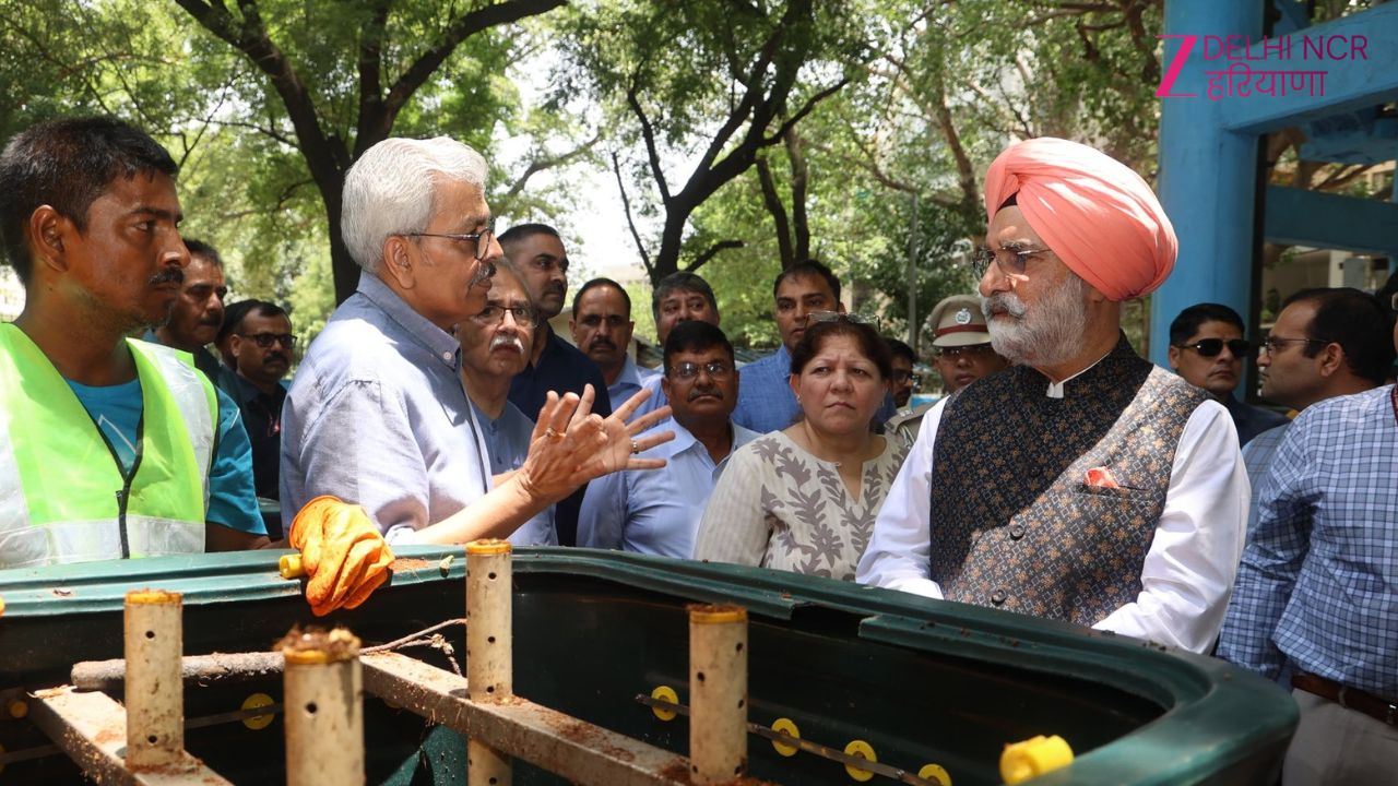 Delhi News: नवजीवन विहार के जीरो वेस्ट मॉडल से प्रभावित हुए LG, MCD को दिए बड़े निर्देश Delhi News: नवजीवन विहार के जीरो वेस्ट मॉडल से प्रभावित हुए LG, MCD को दिए बड़े निर्देश