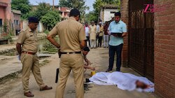 Karnal में जमीनी विवाद में पोते ने दादा पर बरसाई गोलियां, CCTV में कैद मौत की वारदात