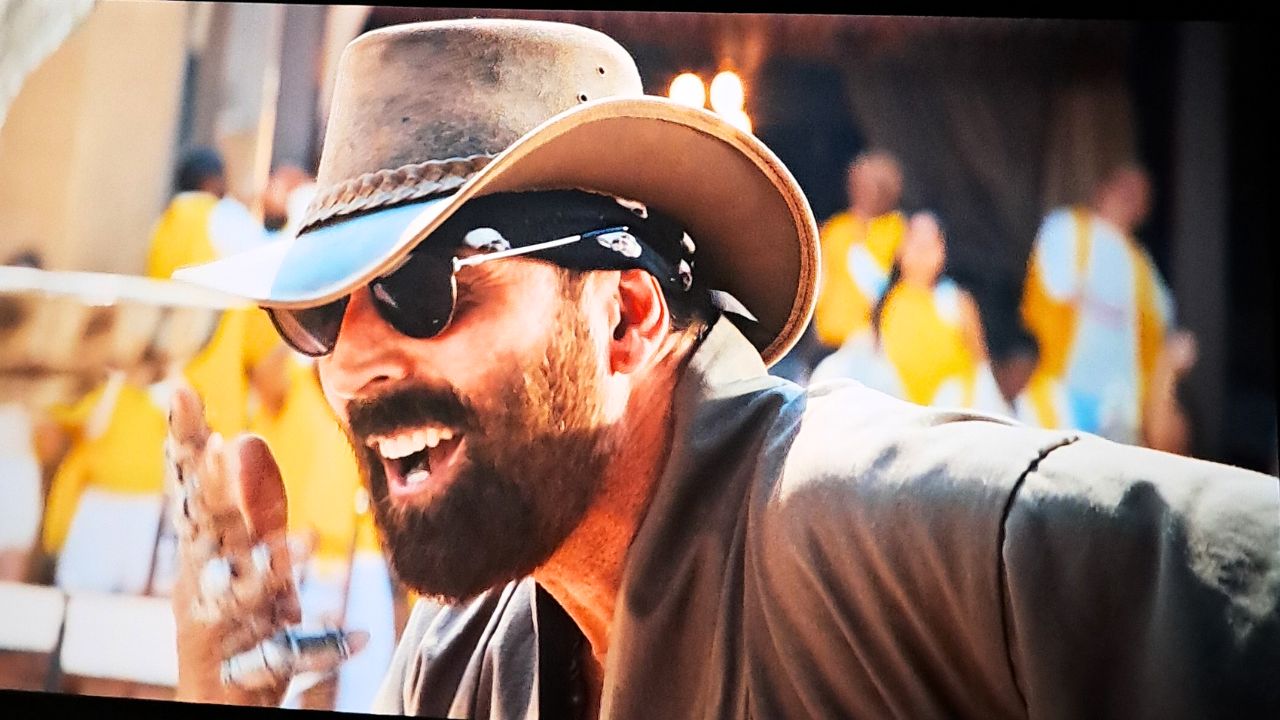 Welcome To The Jungle X Review: अक्षय कुमार के डबल रोल और जबरदस्त कॉमेडी ने जीता दिल, जानें पब्लिक को कैसी लगी फिल्म?