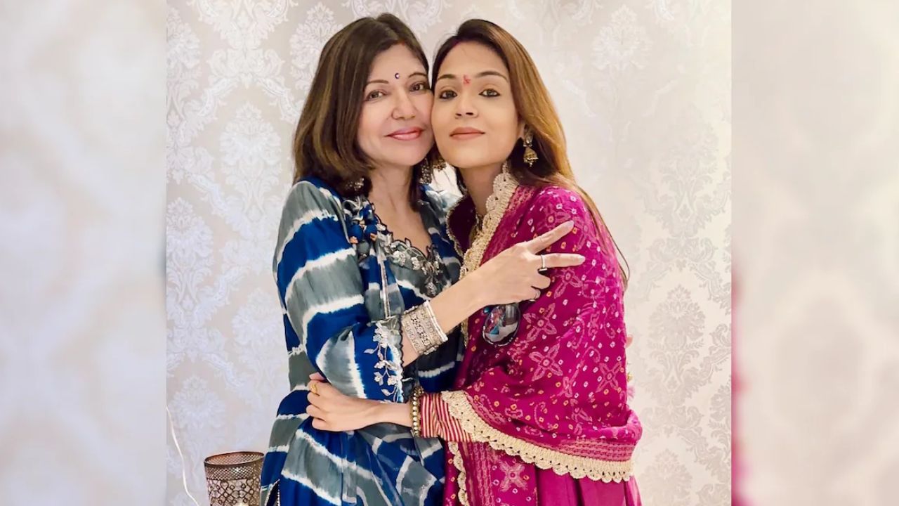सिंगर नहीं, पॉवरफुल बिजनेस वुमन हैं अलका याग्निक की बेटी, टैलेंट में अपनी मां से नहीं कम; सुंदरता देख फैंस बोले- बन सकती थीं एक्ट्र्रेस