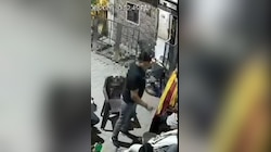 'अगली बार किया तो खोपड़ी में छेद कर दूंगा', बेटी से छेड़खानी करने पर पिता ने लगाया तमंचा