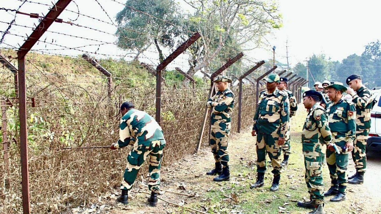 त्रिपुरा में पकड़े गए 8 बांग्लादेशी घुसपैठिए, एयरपोर्ट से दूसरे राज्यों में थी भागने की तैयारी; पुलिस ने मौके पर दबोचा