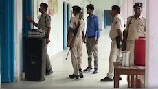 नीट के बाद सिपाही भर्ती परीक्षा में धांधली का पर्दाफाश! बेतिया से धरे गए मुन्नाभाई