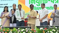 सीएम हेमंत सोरेन ने 1042 नवनियुक्त शिक्षकों को सौंपा नियुक्ति पत्र