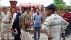 कालीबाग मंदिर परिसर के तालाब से अज्ञात युवक का मिला शव, पहचान में जुटी पुलिस