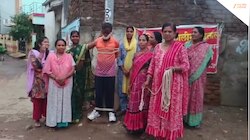 बालाघाट में शराबी पति को पत्नी ने खंभे से बांधा, मुंह पर चिपकाया टेप, वीडियो वायरल