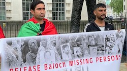 बलूचिस्तान की आवाज पहुंची 10 डाउनिंग स्ट्रीट, UK PM कार्यालय के बाहर एक्टिविस्ट का अ