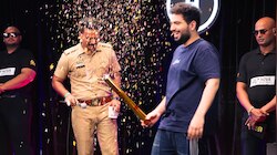 कौन है वो UP पुलिस का सिपाही, जिसने समय के शो में सिंगिंग-कॉमेडी से लूट ली महफिल?