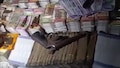 बिहार-यूपी और नेपाल तक फैला था ठगी का जाल, मोतिहारी में 1.26 करोड़ के नकली नोटों के साथ गिरोह दबोचा