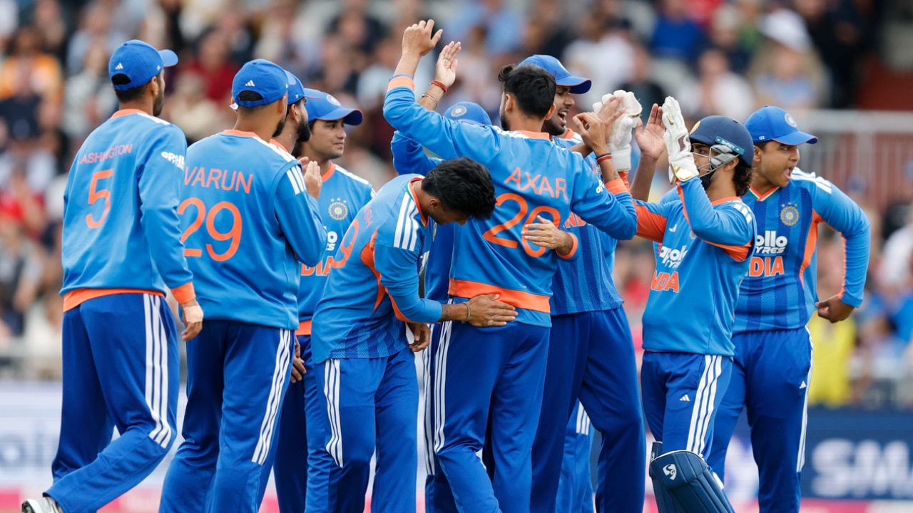IND vs ENG: टीम इंडिया पर बोझ बन चुके तिलक वर्मा होंगे बाहर? Playing XI में बड़े बदलाव कर सकते हैं कप्तान श्रेयस अय्यर