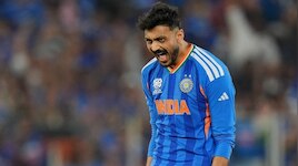 T20I में 'ऐतिहासिक शतक' जड़ने के करीब अक्षर पटेल, धोनी भी नहीं बना पाए ये महारिकॉर्ड