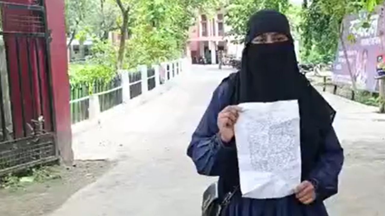 स्कूटी खरीदने गई महिला से बलात्कार, सेल्समैन ने कोल्ड ड्रिंक में नशीला पदार्थ पिलाया; वीडियो बनाकर ब्लैकमेल करने का भी आरोप
