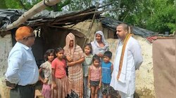 हरदोई में भूख से लड़ते पांच बच्चे... कहानी सामने आई तो आखिरकार जागा सिस्टम