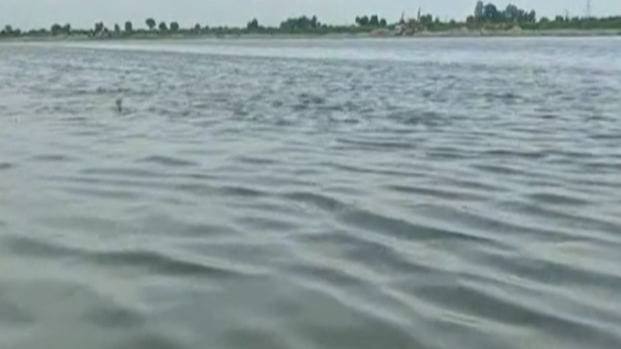 दिल्ली में बड़ा हादसा, अलीपुर में यमुना के तेज बहाव में बहे 4 बच्चे, तलाश जारी
