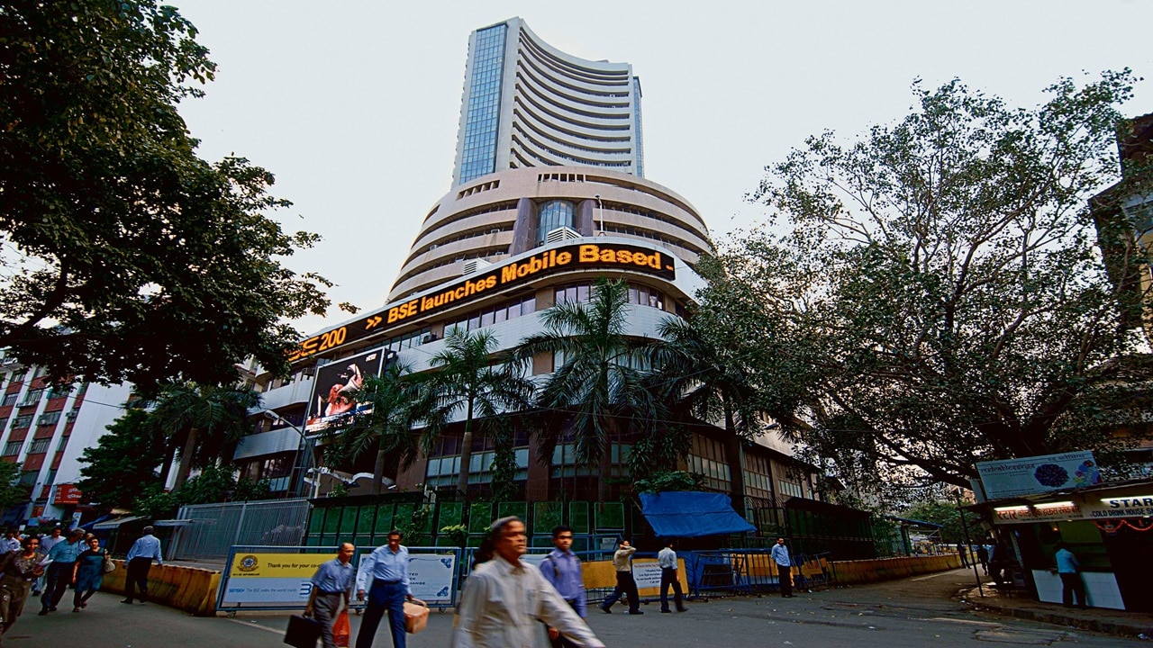 Share Market Crash: जिसका डर था वही हुआ, भारतीय शेयर बाजार में तबाही, रुपया भी नहीं बचा, ₹2 लाख करोड़ स्वाहा