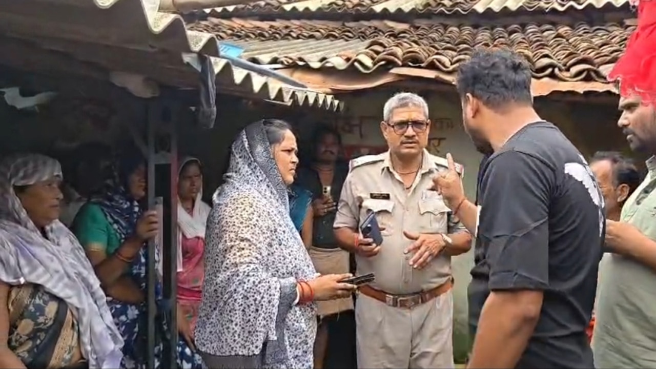सीधी में फिर धर्म परिवर्तन पर विवाद! गांव में मचा बवाल, जगद्गुरु के बयान से बढ़ी सियासी गर्मी