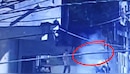 दामाद ने ससुराल में दागे बम और गोलियां चलाईं, CCTV आया सामने; पत्नी आई थी मायके, सास से हुआ था झगड़ा