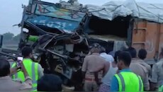 चंदौली NH-19 पर ट्रक-डंपर की भीषण टक्कर, चालक की मौत, NHAI पर उठे सवाल