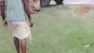 महिला ने पुलिसकर्मी से की हाथापाई, वर्दी फटी ; सरकारी चकरोड से कब्जा हटाने पहुंची थी पुलिस टीम