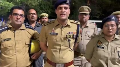 नोएडा में सीवर में फंसकर सफाईकर्मी की मौत, प्राधिकरण की बड़ी कार्रवाई, अधिकारी बर्खास्त