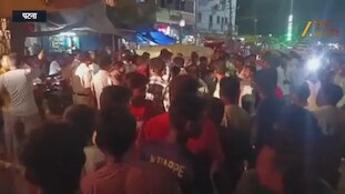 VIDEO: पटना में रात के अंधेरे में गरजा बुलडोजर, अतिक्रमण हटाने के दौरान जबरदस्त हंगामा