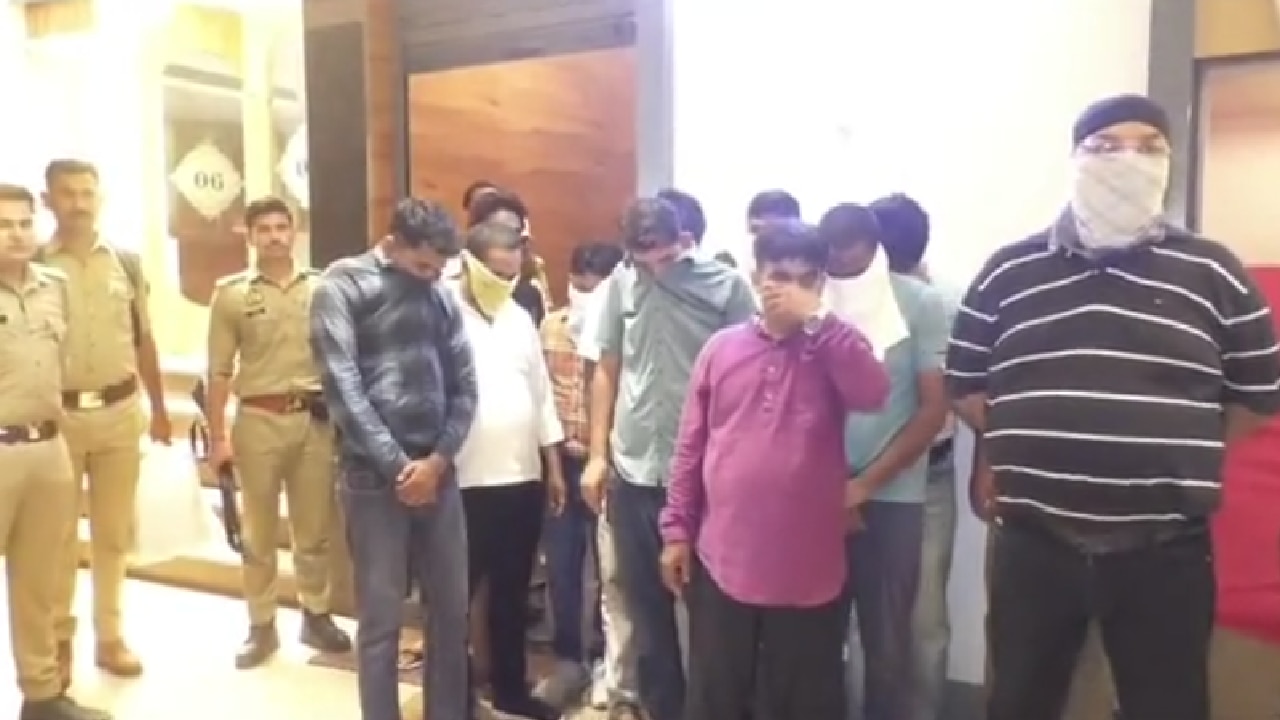 3 घंटे के लिए 6 हजार में बुक होता था रूम! कानपुर के नामी होटल में चल रहे जुए के रैकेट का भंडाफोड़, बीजेपी नेता समेत 13 अरेस्ट