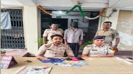 साइबर फ्रॉड: सारण में 3 मोबाइल और 55 डेबिट कार्ड के साथ पंजाब का युवक गिरफ्तार