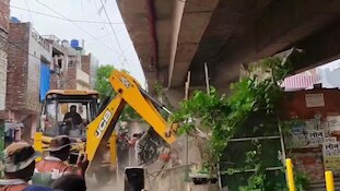 कानपुर में अतिक्रमण हटाने पहुंची टीम पर बवाल, विरोध करने पर लाठीचार्ज; बाल पकड़ थप्पड़ लगाए