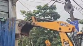 अभिषेक बनर्जी को बड़ा झटका! डायमंड हार्बर में TMC के आलीशान दफ्तर पर चला बुलडोजर