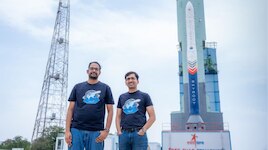 नौकरी छोड़ बनाई कंपनी! 2 दोस्तों ने लॉन्च किया था भारत का पहला प्राइवेट रॉकेट