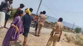 कोर्ट की रोक के बावजूद बवाल! सोनभद्र में जमीन के लिए खूनी संघर्ष! 