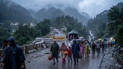 वैष्णो मां के दर्शन की टूटी उम्मीदें? बारिश की वजह से बाणगंगा से लौट रहे श्रद्धालु