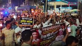 Delhi में निकाला गया 'गांधी मशाल मार्च', बुराड़ी में कांग्रेस का जोरदार प्रदर्शन
