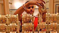 जबरदस्‍त ग‍िरावट के बाद सोने ने पकड़ी रफ्तार, सुबह-सुबह उछाल के बाद क्‍या हो गया रेट