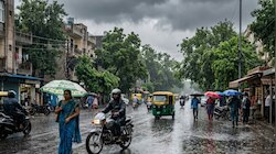 दिल्ली-NCR में होगी बारिश, नोएडा-गाजियाबाद में छाए रहेंगे बादल, गर्मी से मिलेगी राहत