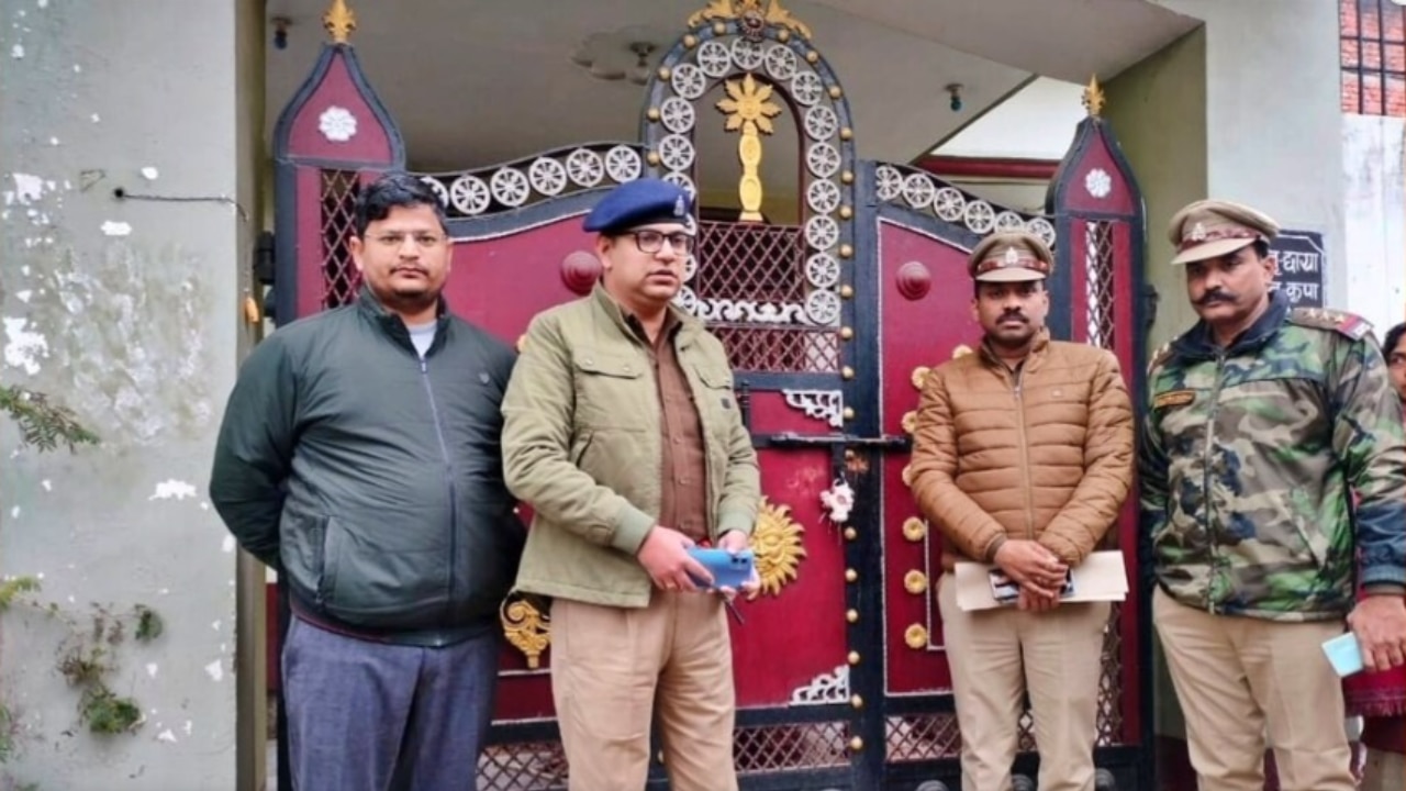 गाजीपुर माफिया नेटवर्क पर बड़ा प्रहार, मुख्तार अंसारी गैंग के शूटर झूलन की 9.50 करोड़ की संपत्ति कुर्क